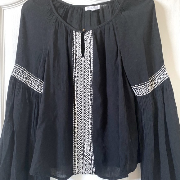 Patrons of Piece black Top - Picture 1 of 2